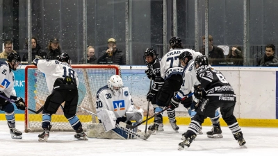 Spannende Spiele gab es in der Weihenstephan Arena zu sehen. (Foto: Blackbears)