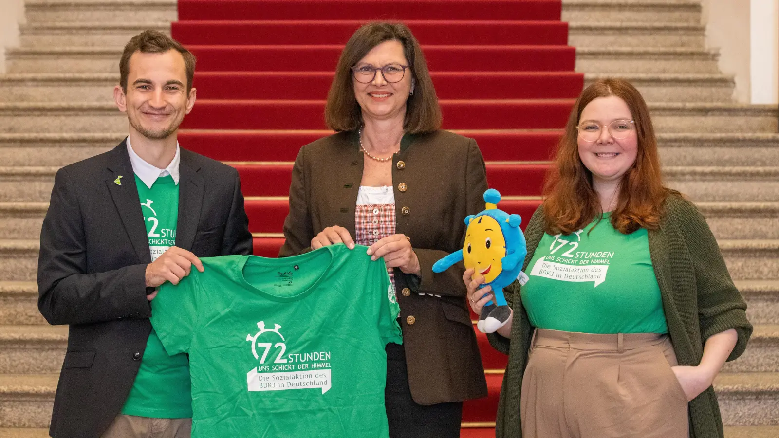 Schirmherrin Ilse Aigner gemeinsam mit den beiden BDKJ Diözesanvorsitzenden Matthias Stiftinger und Jana Wulf. (Foto: BDKJ/Alexander Klug)