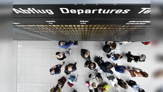 Passagiere sollten während der Sommerferien mehr Zeit einplanen. (Foto: FMG/ATF Pictures)