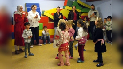 Inklusive und multikulturelle Tradition in Moosburger Kindergarten: InKiMo feiert türkisches Kinderfest Bayram.<br><br>  (Foto: InKiMo)