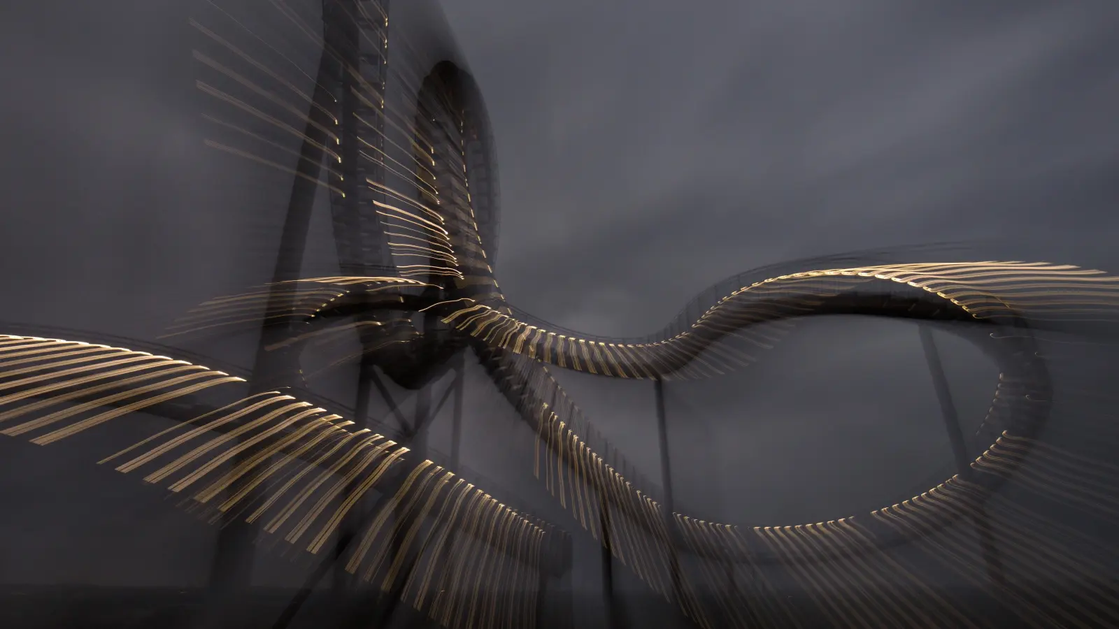 Werbemotiv der Herbstausstellung 2021 - “Tanz in der Nacht“ von Bettina Obert. (Foto: VHS Vaterstetten)