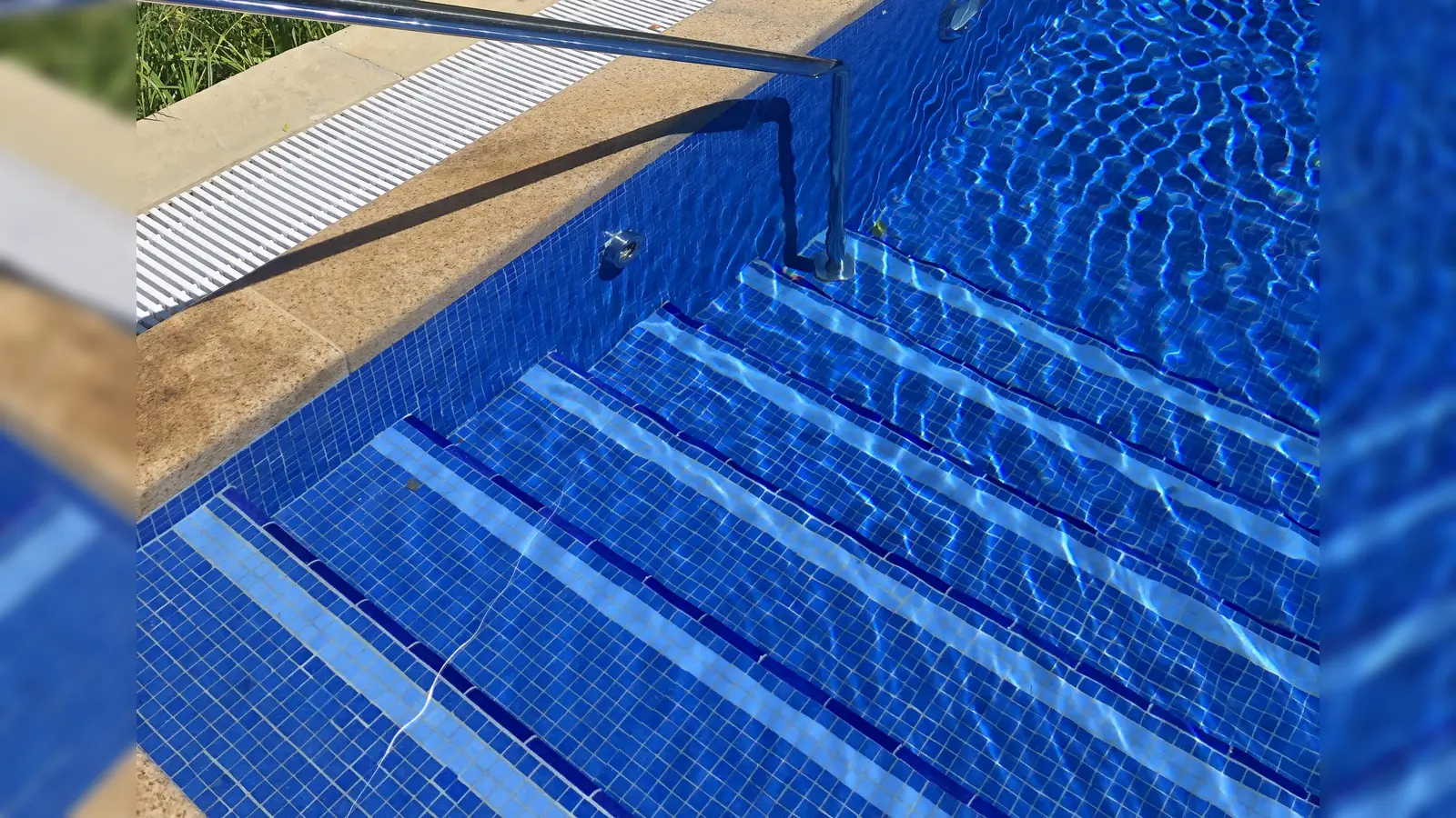 Ab ins kühle Nass, die BRK Wasserwacht lädt am 11. Juli zum Tag des Schwimmens ein. (Foto: hw)