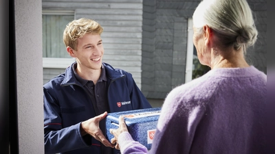 Das Menüservice-Team der Malteser sorgt dafür, dass Ältere auch während des Urlaubs ihrer Angehörigen mit vollwertigen Mahlzeiten versorgt werden. (Foto: Lena Kirchner)