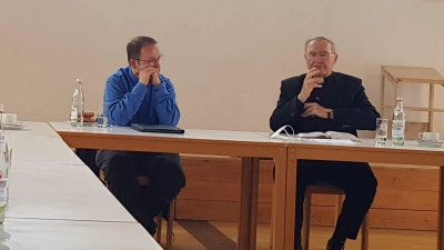 Weihbischof Bernhard Haßlberger referierte zum Lukasevangelium. (Foto: John)