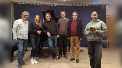 Fachbereichsleiter Matthias Schultheiß, Sonja Blechschmidt, Michael Vaas, Johannes Rothenaicher, Dieter Knirsch und Linda Liu. (v.l.) (Foto: KMS)