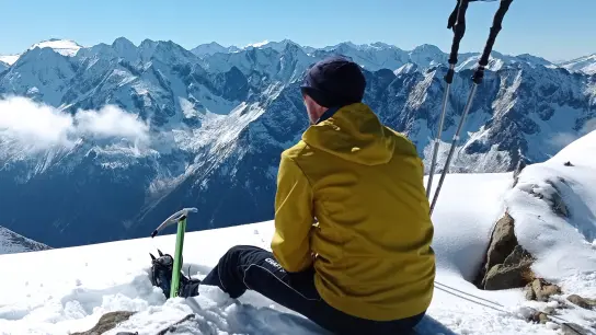 Auch im Winter haben die Alpen ihren ganz besonderen Reiz. Doch heuer müssen auch wieder die Corona-Bedingungen beachtet werden. (Foto: Stefan Dohl)