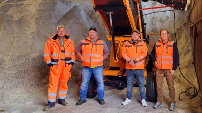 Mitarbeiter des Spähtrupps des Städtisches Bauhofes, der bei bedenklichen Wetterprognosen und in eisigen Nächten bereits frühmorgens um 2.45 Uhr ausrückt (v. li. Roland Wanik, Manfred Gschwentner, Alexander Pankalla und Bauhofleiter Markus Tafelmaier). (Foto: Stadt Freising)