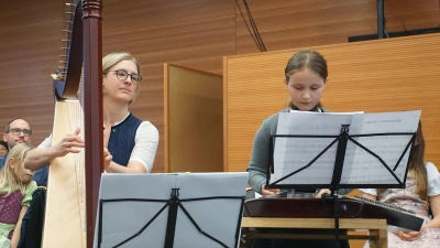 Traditionelles Singen und Musizieren - ein Brauch, den es gilt aufrecht zu erhalten. (Foto: Musikschule Freising)