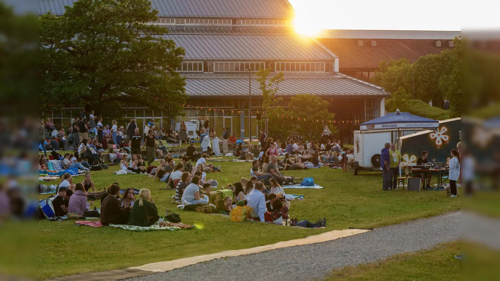 Einfach ein gemütliches Plätzchen suchen und den Abend genießen. (Foto: Martin Stefan Werner)