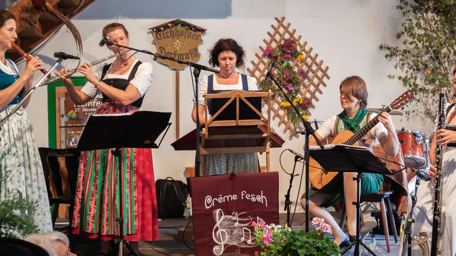 Die „Eichhofner Dorfmusik“ lädt am dritten Oktobersonntag alle Musikfreunde zum traditionellen Dorfkirta ein. (Foto: VA)