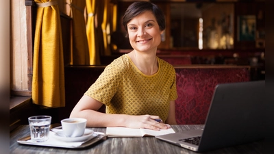 Autorin Lena Raubaum geht in Büchereien des Bistums auf Lesereise. (Foto: Reinhard Steiner)
