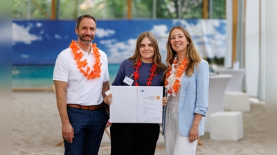  Florian Kaiser (IHK), Rosina Rangitsch und Marina Hirschberger (IHK) (Foto: Matthias Balk/IHK für München und Oberbayern)