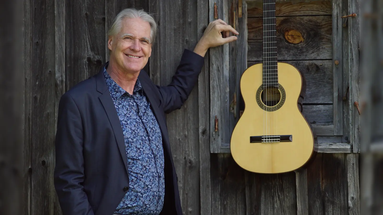 Gitarrist Peter Hackel gibt zwei Konzerte in Kapellen des Landkreises Erding. (Foto: Peter Hackel)