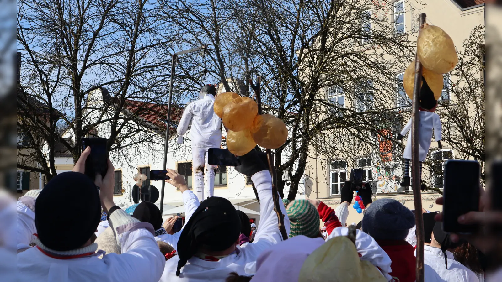 Das Dorfener Hemadlenz'n ist ein großer Spaß - doch es soll auch mit Bedacht gefeiert werden. (Foto: Stadt Dorfen)